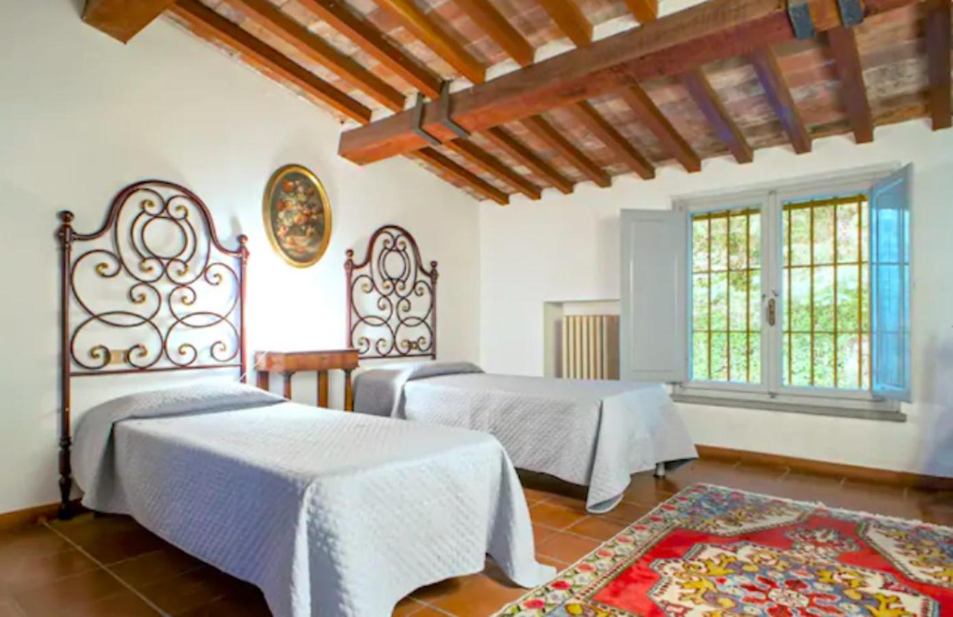Fattoria Uccelliera Villa Lorenzana Exterior photo